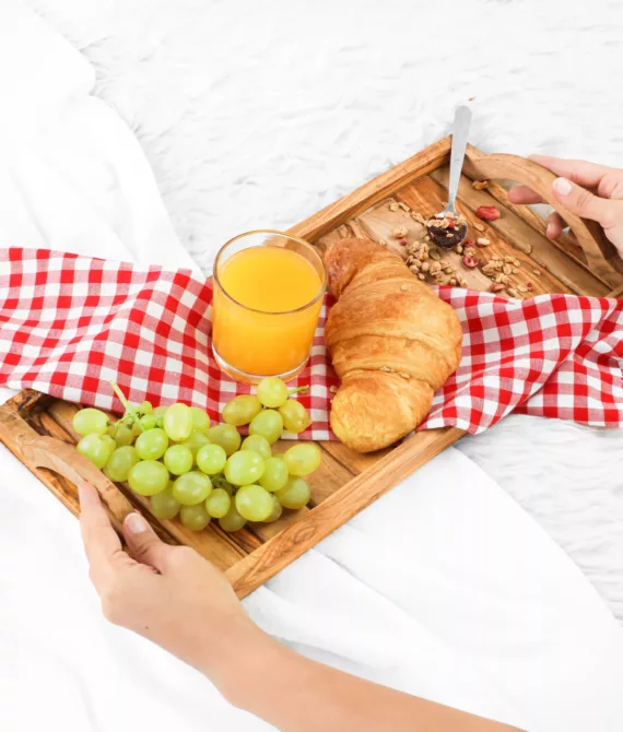 Plateau de service en bois d’olivier