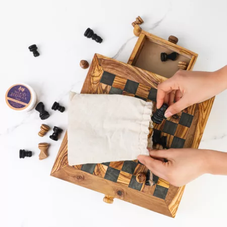 Jeu d'échecs en bois avec rangement