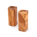 Salière et poivrière gravées en bois – Image 2