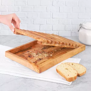 Boîte à découper le pain