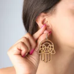 Boucles d'oreilles Khomsa en bois