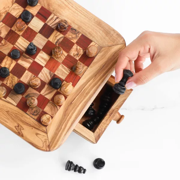 Jeux d’échecs avec plateau avec rangement