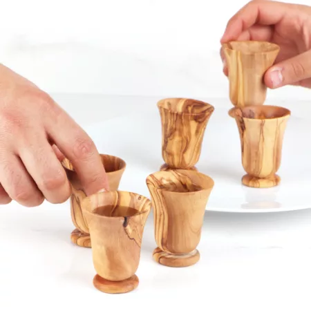 Verre à shot en bois sous forme de calice