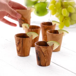 Verre à shot en bois d'olivier