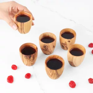 Verre à shot cylindrique en bois d'olivier